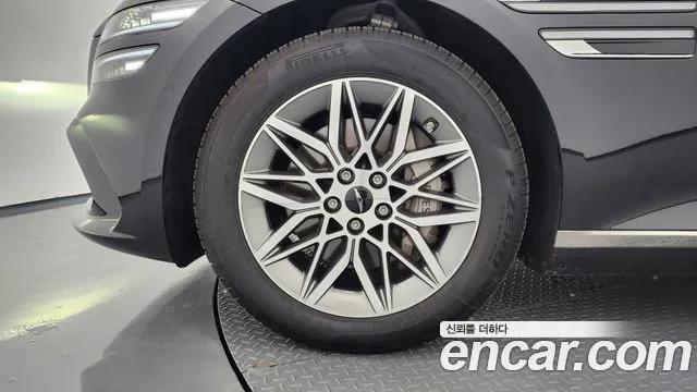 Genesis G80 Бензин 2.5 турбо 2WD — Фото автомобиля 4