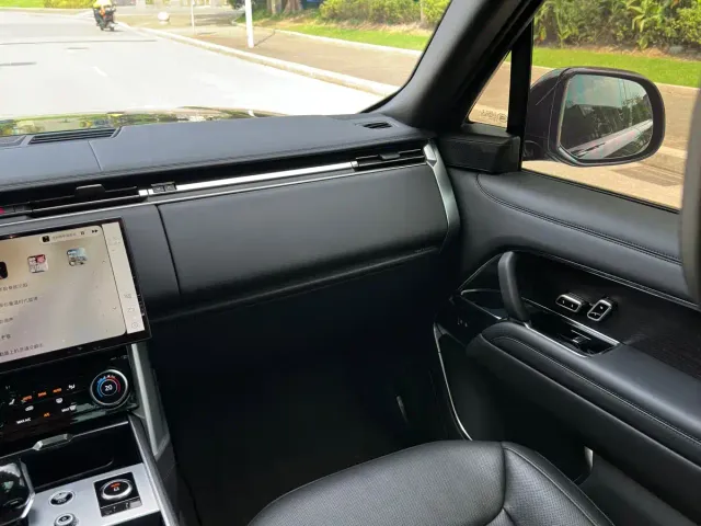 Land Rover Range Rover — Фото автомобиля 24