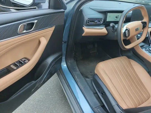 Geely Galaxy Stellar 6 — Фото автомобиля 12