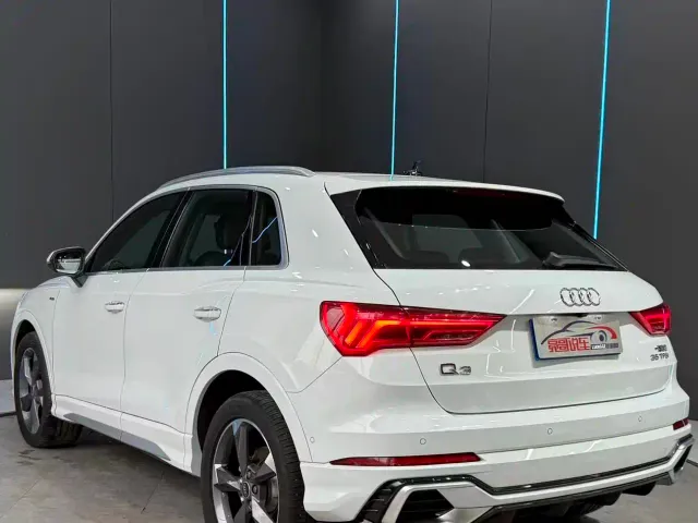 Audi Q3 — Фото автомобиля 6