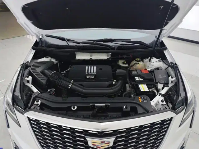 Cadillac XT5 — Фото автомобиля 10