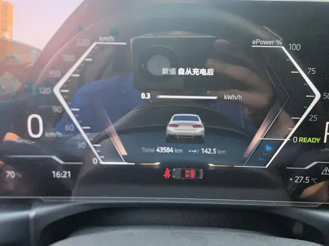 BMW i3 — Фото автомобиля 14