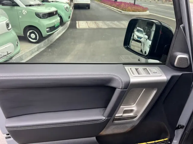 iCAR V23 — Фото автомобиля 15