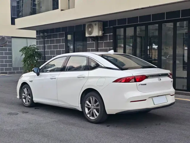 Aion AION S 2022 Facelift Xuan 530 — Фото автомобиля 4