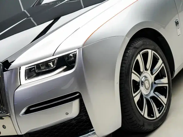 Rolls-Royce Ghost — Фото автомобиля 26