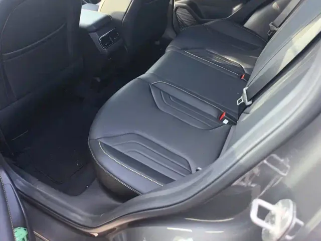 Geely Binyue — Фото автомобиля 11