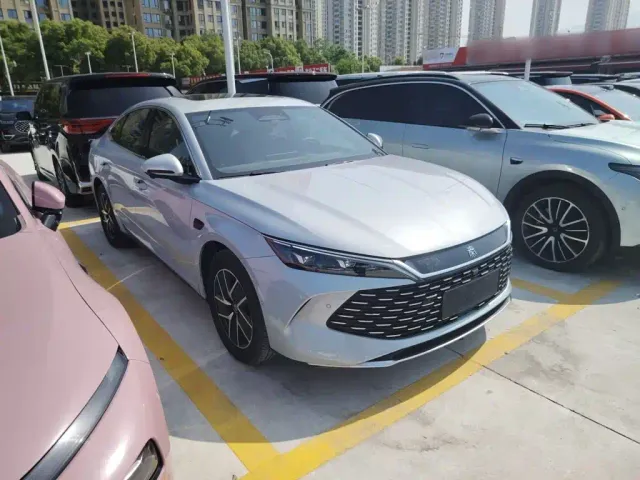 BYD Qin L — Фото автомобиля 3