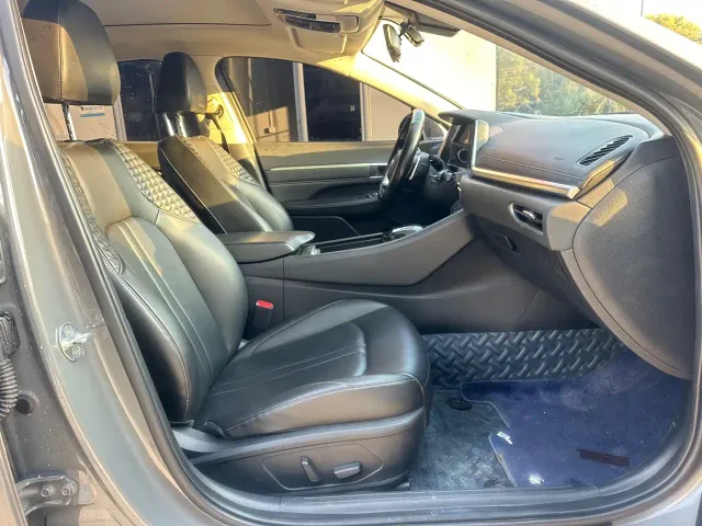 Hyundai Sonata — Фото автомобиля 12