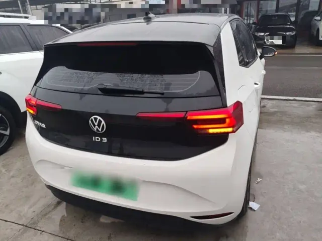 Volkswagen ID.3 — Фото автомобиля 5