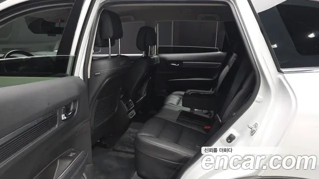 Renault-KoreaSamsung QM6 Новый QM6 2.0 LPe RE Signature 2WD — Фото автомобиля 11