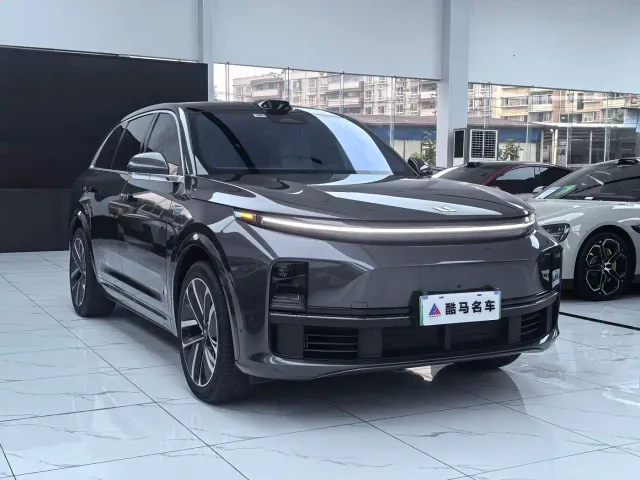 Li Auto L7 — Фото автомобиля 3