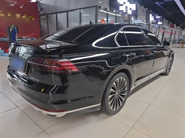 Volkswagen Phideon — Фото автомобиля 6
