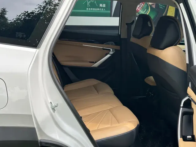 Geely Boyue L — Фото автомобиля 7