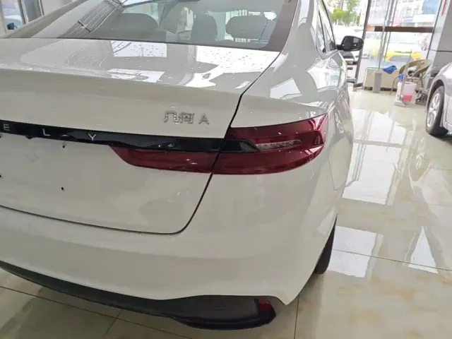 Geely Geometry A — Фото автомобиля 7