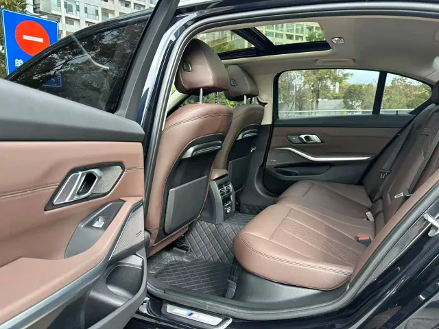 BMW 3 Series — Фото автомобиля 6