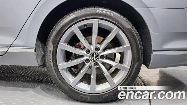 Volkswagen Passat Passat GT(B8) 2.0 TDI Prestige — Фото автомобиля 19