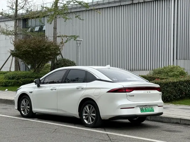 GAC Aion S — Фото автомобиля 13