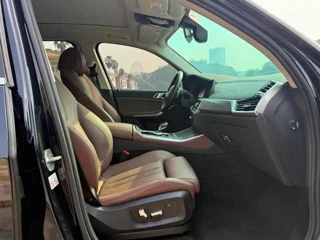 BMW X5 — Фото автомобиля 5
