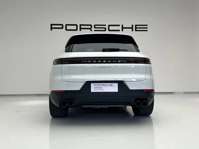 Porsche Cayenne — Фото автомобиля 8