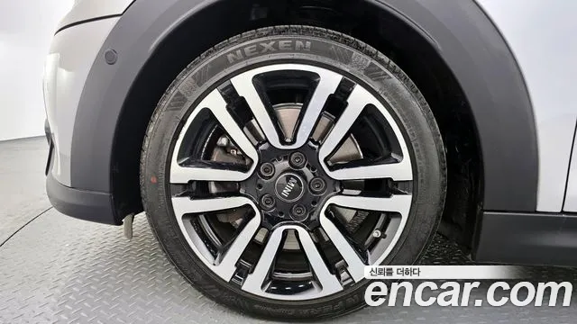 Mini Cooper Convertible — Фото автомобиля 5