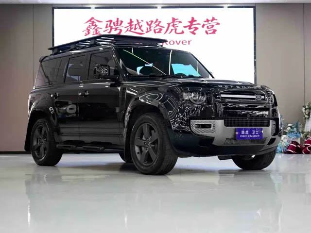 Land Rover Defender — Фото автомобиля 2