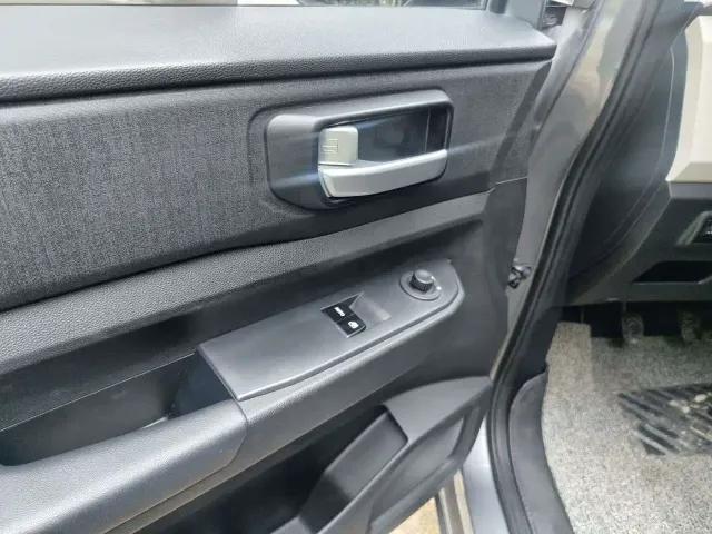 Wuling Motors Wuling Journey 2021 1.5T Manual Luxury Edition — Фото автомобиля 19