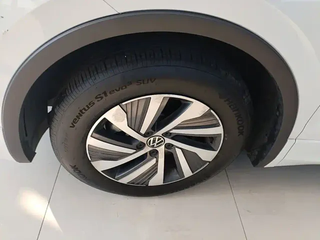 Volkswagen Tiguan L PHEV — Фото автомобиля 22