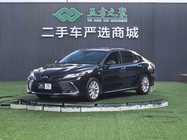 Фотография автомобиля — Toyota Camry