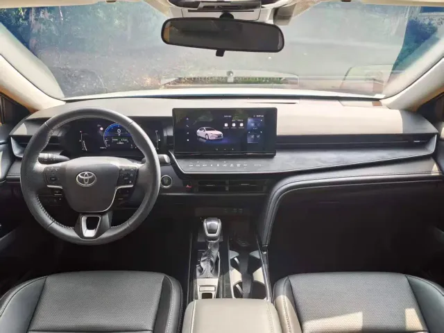 Toyota Camry — Фото автомобиля 5