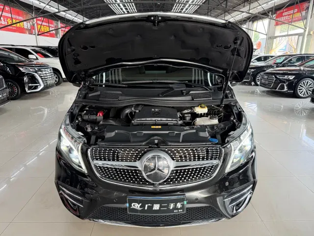 Mercedes-Benz V-Class — Фото автомобиля 30