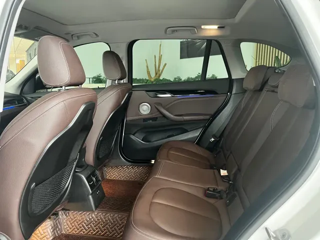 BMW X1 — Фото автомобиля 7