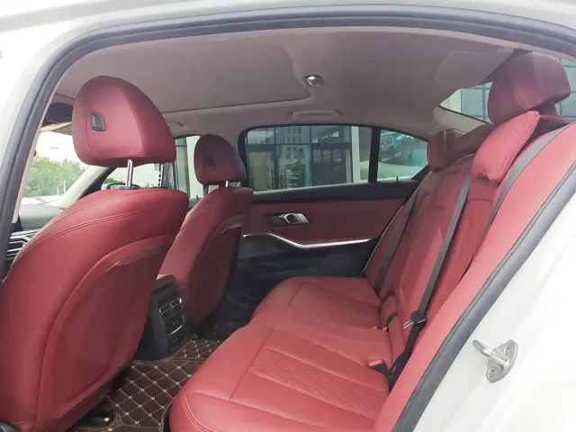 BMW 3 Series — Фото автомобиля 15