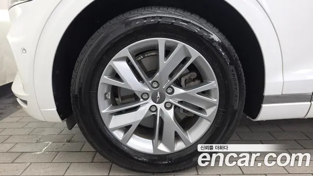Genesis GV70 2.5T Бензин AWD — Фото автомобиля 5