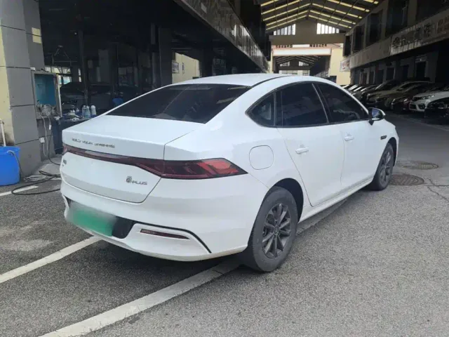 BYD Qin PLUS — Фото автомобиля 6