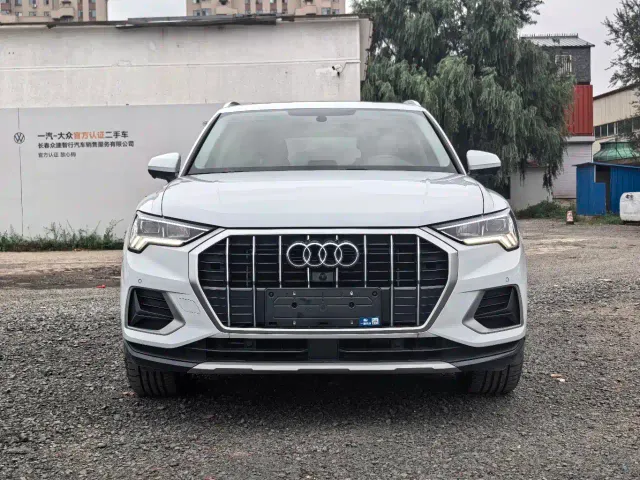 Audi Q3 — Фото автомобиля 2