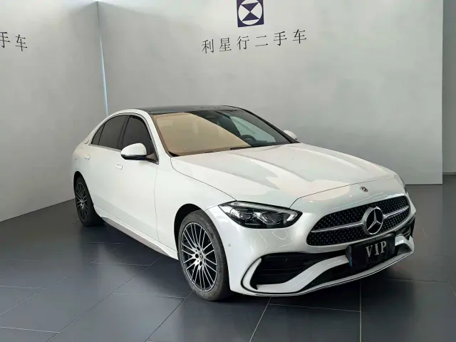 Mercedes-Benz C-Class — Фото автомобиля 3