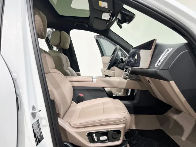 Li Auto L7 — Фото автомобиля 9