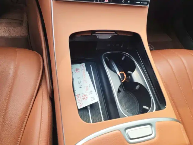 Mercedes-Benz S-Class — Фото автомобиля 16