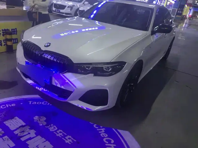 Фотография автомобиля — BMW 3 Series