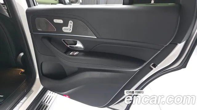 Mercedes-Benz GLS-Class — Фото автомобиля 23