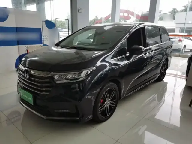 Фотография автомобиля — Honda Odyssey