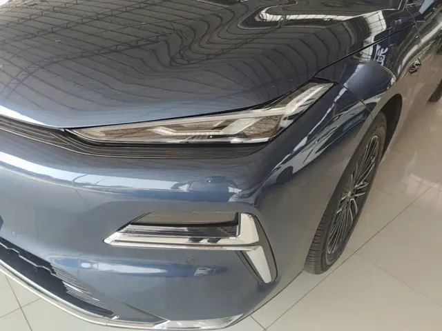 Geely Galaxy Xingyao 8 — Фото автомобиля 23
