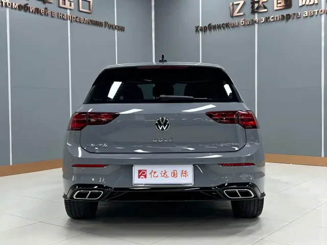 Volkswagen Golf — Фото автомобиля 5