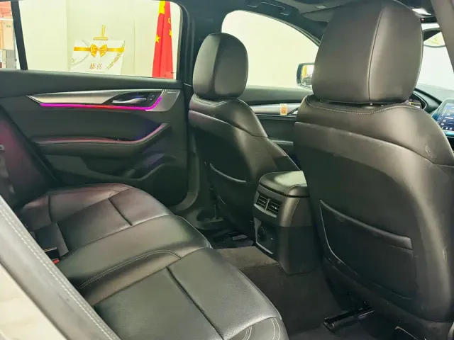 Cadillac CT5 — Фото автомобиля 11