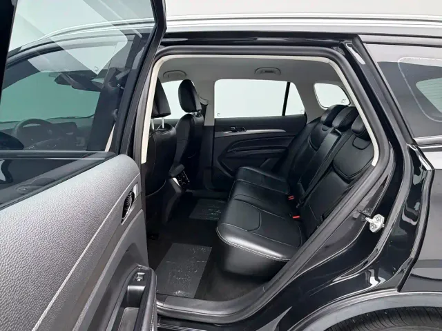 Ford Lingrui — Фото автомобиля 13