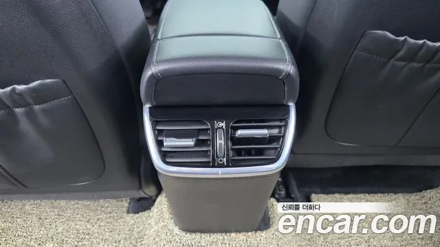 Hyundai Grandeur Новый Grandeur IG 3.0 LPi (Для проката) — Фото автомобиля 30