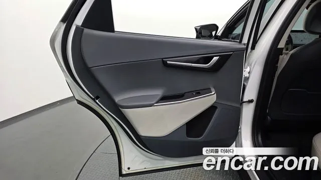 Kia EV6 — Фото автомобиля 21