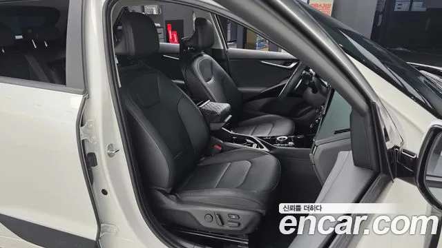 Kia Niro The All New Niro Signature — Фото автомобиля 26