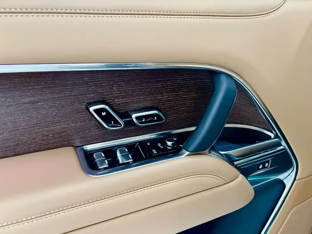 Land Rover Range Rover — Фото автомобиля 23