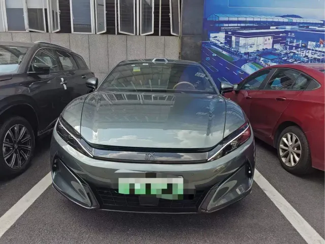 BYD Han L — Фото автомобиля 2